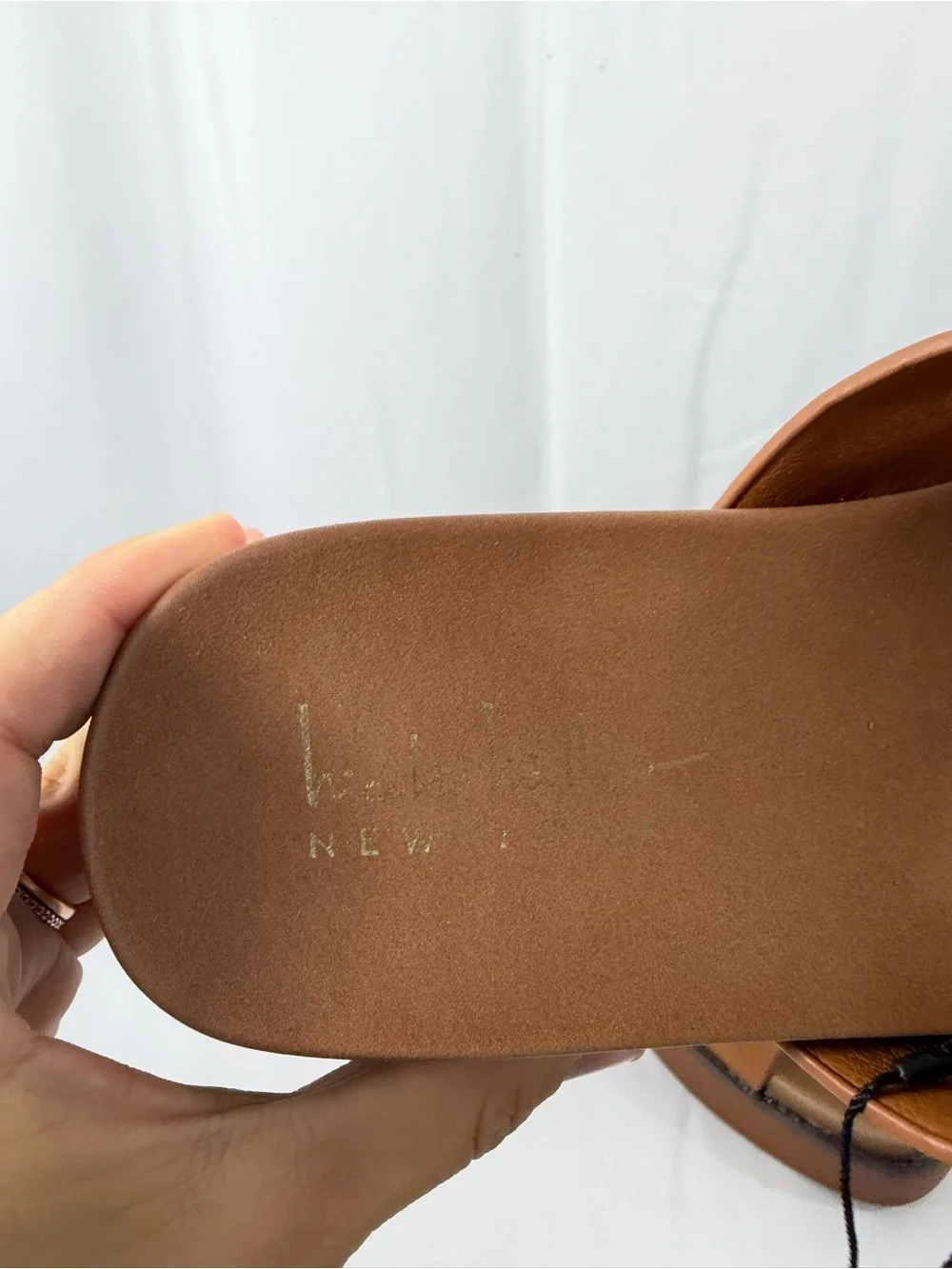 NWT Nicole Miller Women’s Size 8 Tan Slide Sandals with Cushioned Platform